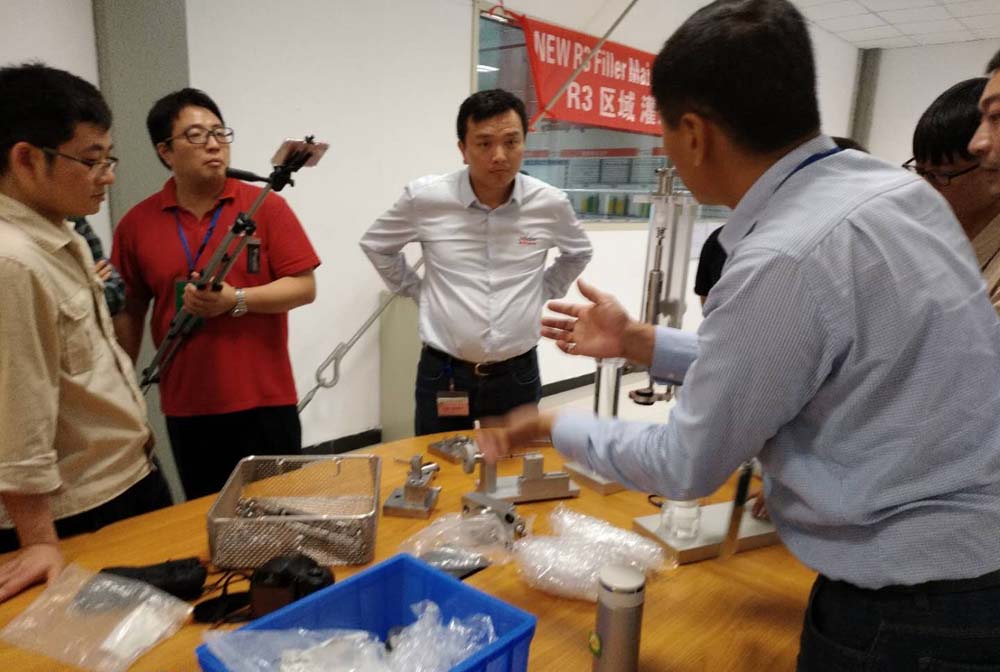 百威啤酒R3区酒机维修交流会 (4).jpg